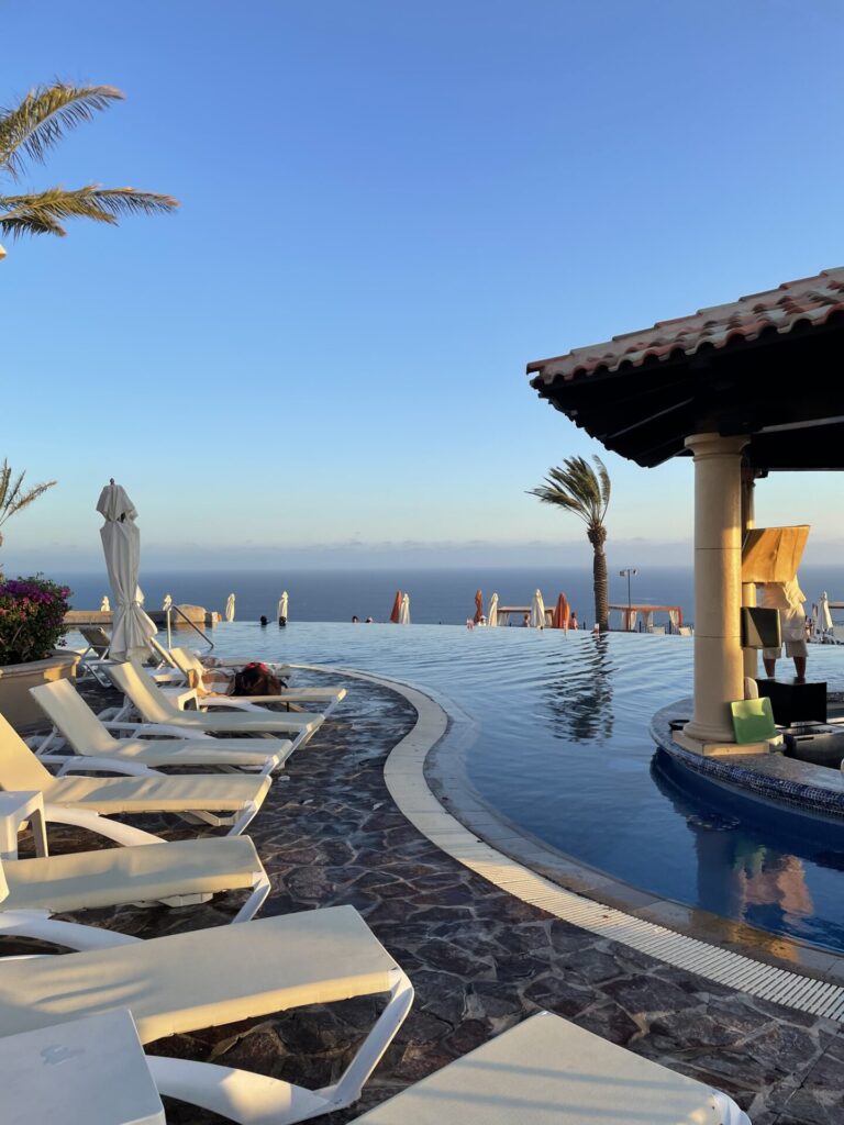 The hilltop swimming pool at the Pueblo Bonito Sunset Beach Resort